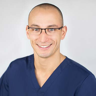 adam pioro zahnarzt