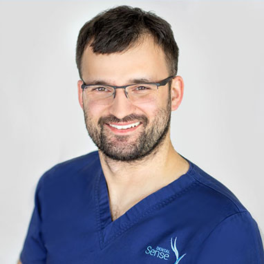Kirurg – Piotr Chomik